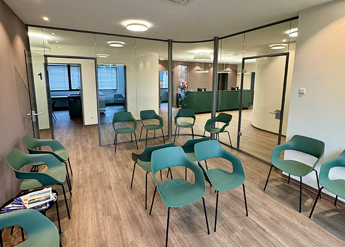 Praxisbilder Wartezimmer Hilpolstein